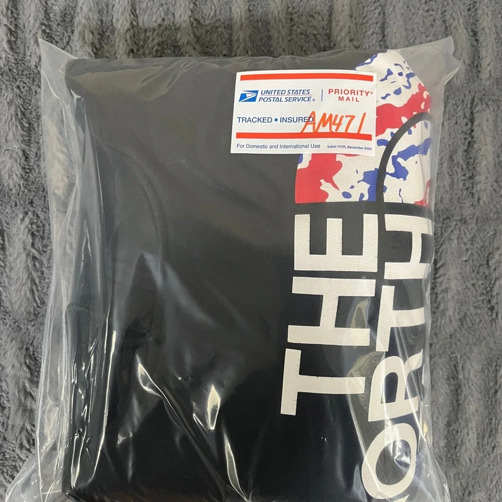 The North Face Mens Black Graphic Logo Pullover Hoodie Size M Outdoor Gorpcore‎